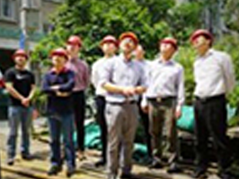 天寧區(qū)區(qū)長(zhǎng)到浦南新村視察加裝電梯工作